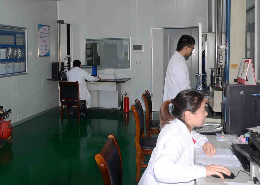 GUANGZHOU RUI-HE NEW MATERIAL SCIENTIFIC Co. , LTD fabrika üretim hattı